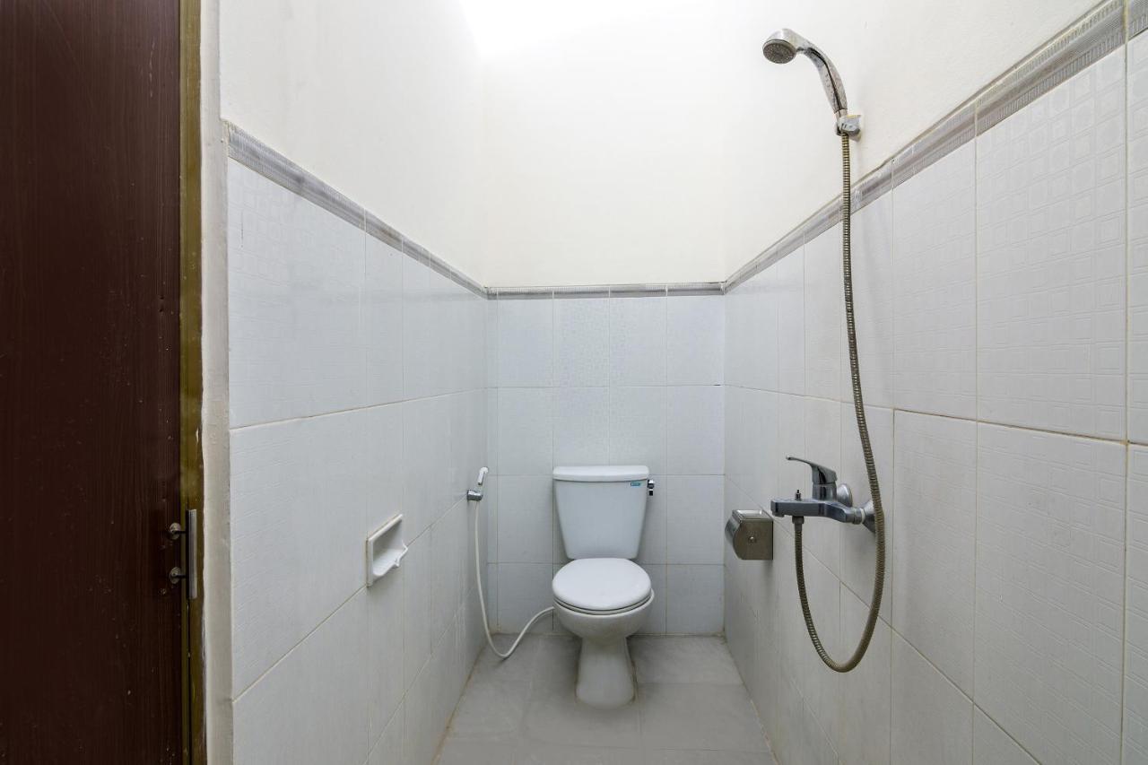 Hotel Reddoorz Near Tugu Yogyakarta Esterno foto