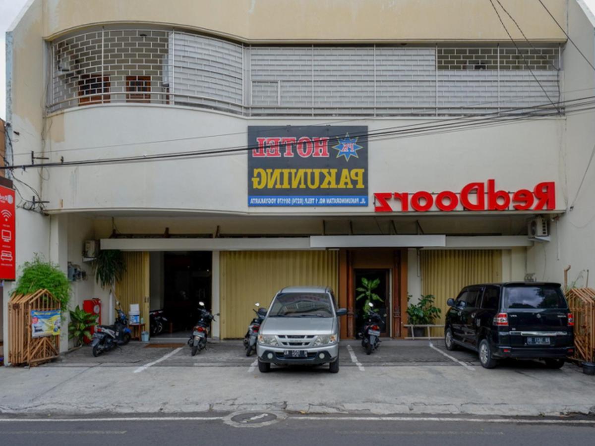 Hotel Reddoorz Near Tugu Yogyakarta Esterno foto